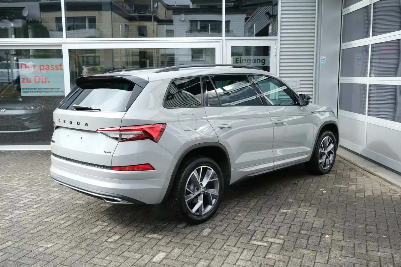 Skoda Kodiaq 2.0 TSI Sportline 4x4 DSG AHK MATRIX LED NAVI, миниатюра 5