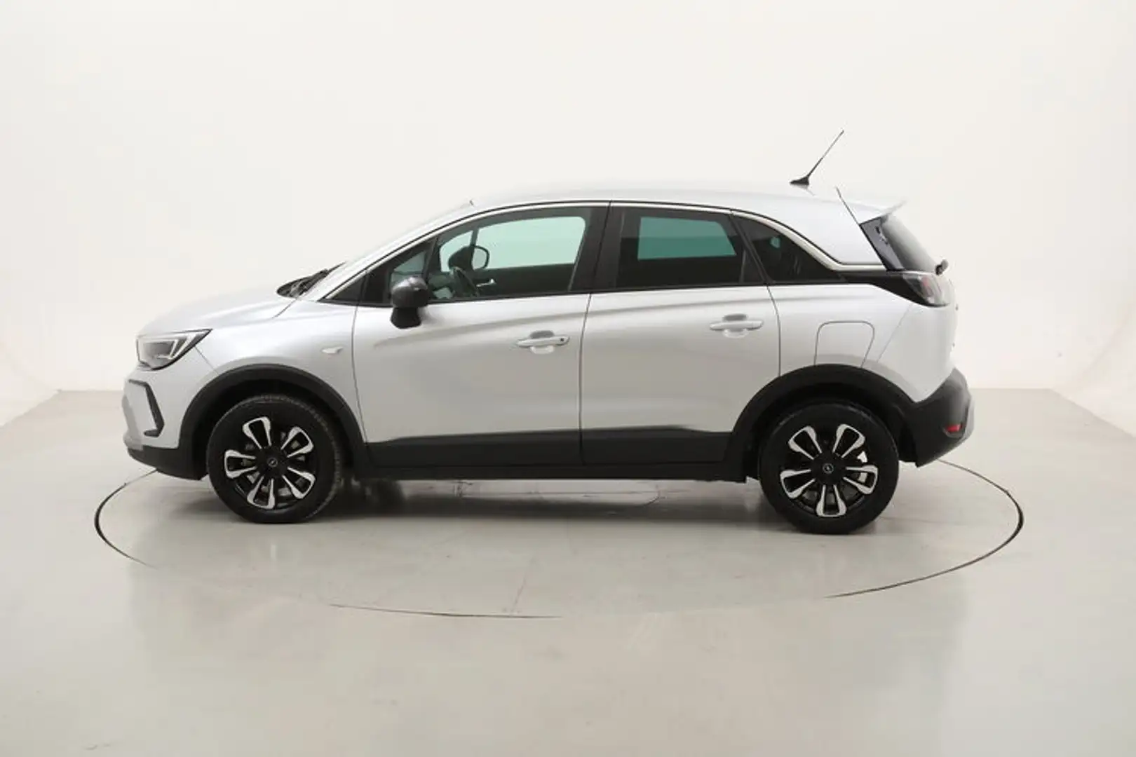 Opel Crossland X Elegance AT6 1.2 Benzina 131CV Argento - 2