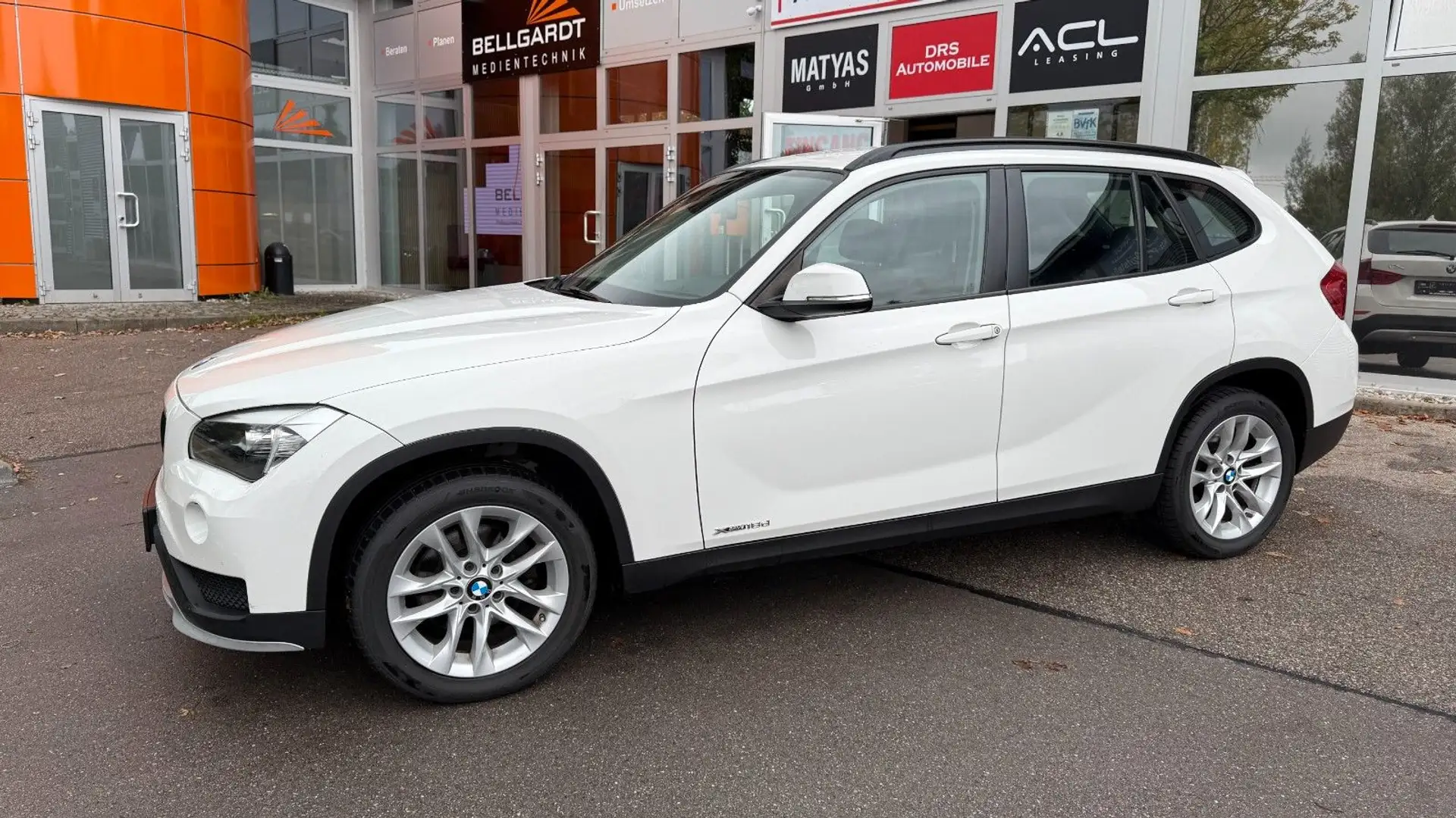 BMW X1 Baureihe X1 18 d xDrive/SHZ/Klimaautomatik Blanc - 2