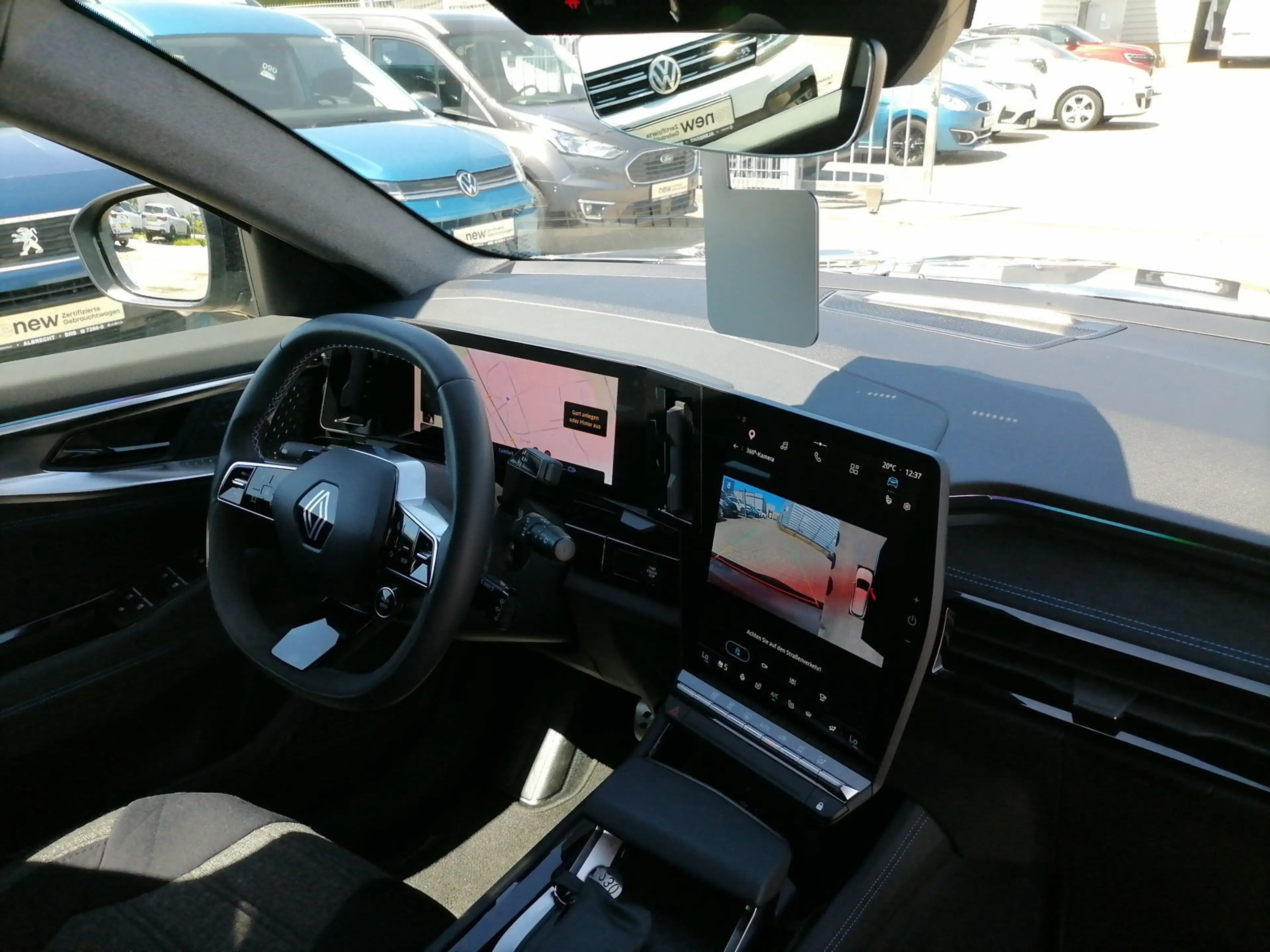 Renault Austral Iconic Esprit Alpine E-TECH Hybrid 200 — photo 13