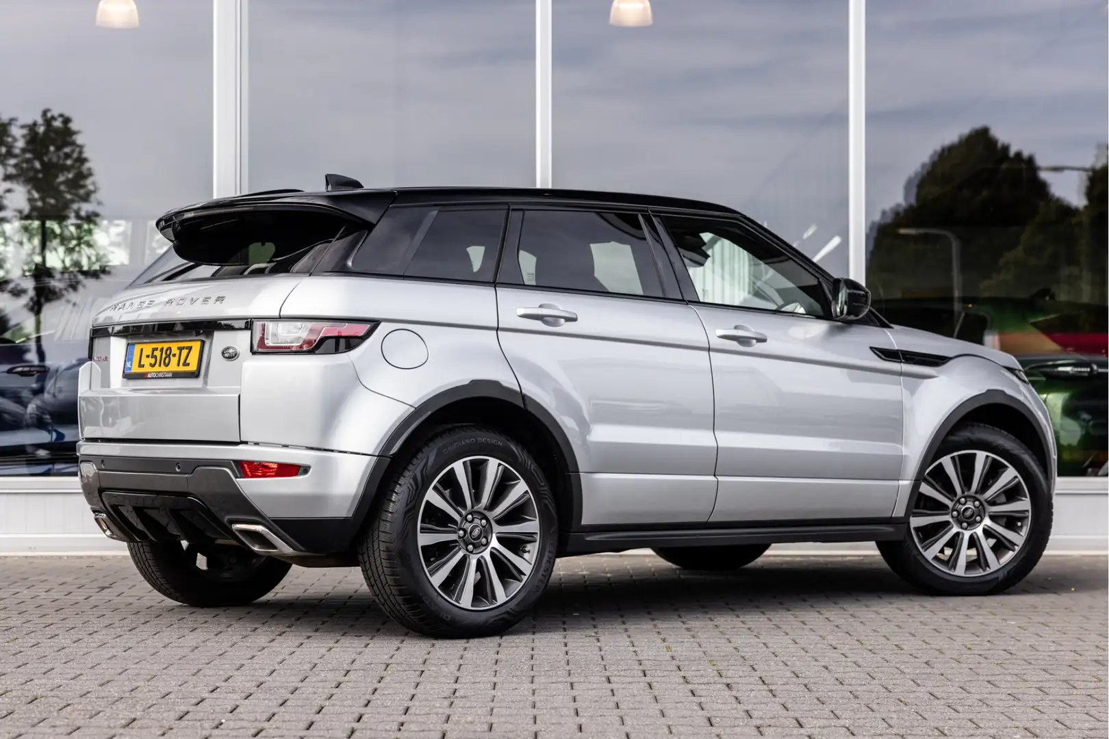 Land Rover Range Rover Evoque 2.0 D180 AWD R-Dynamic SE | Meridian | Memory Grau - 2