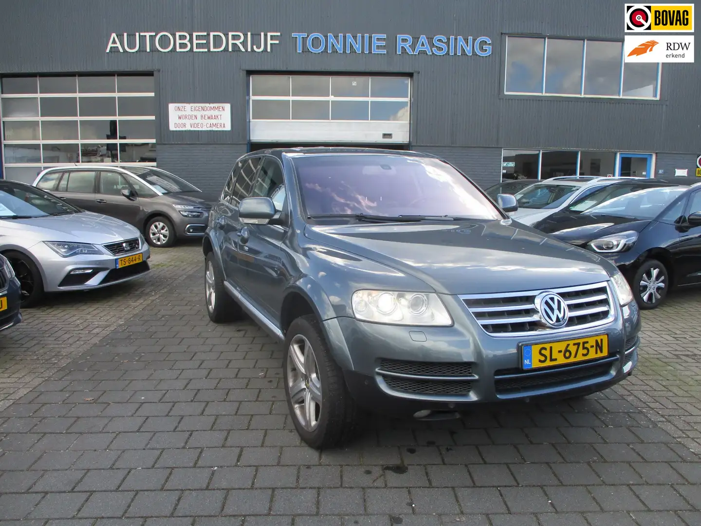 Volkswagen Touareg 4.2 V8 Grau - 1