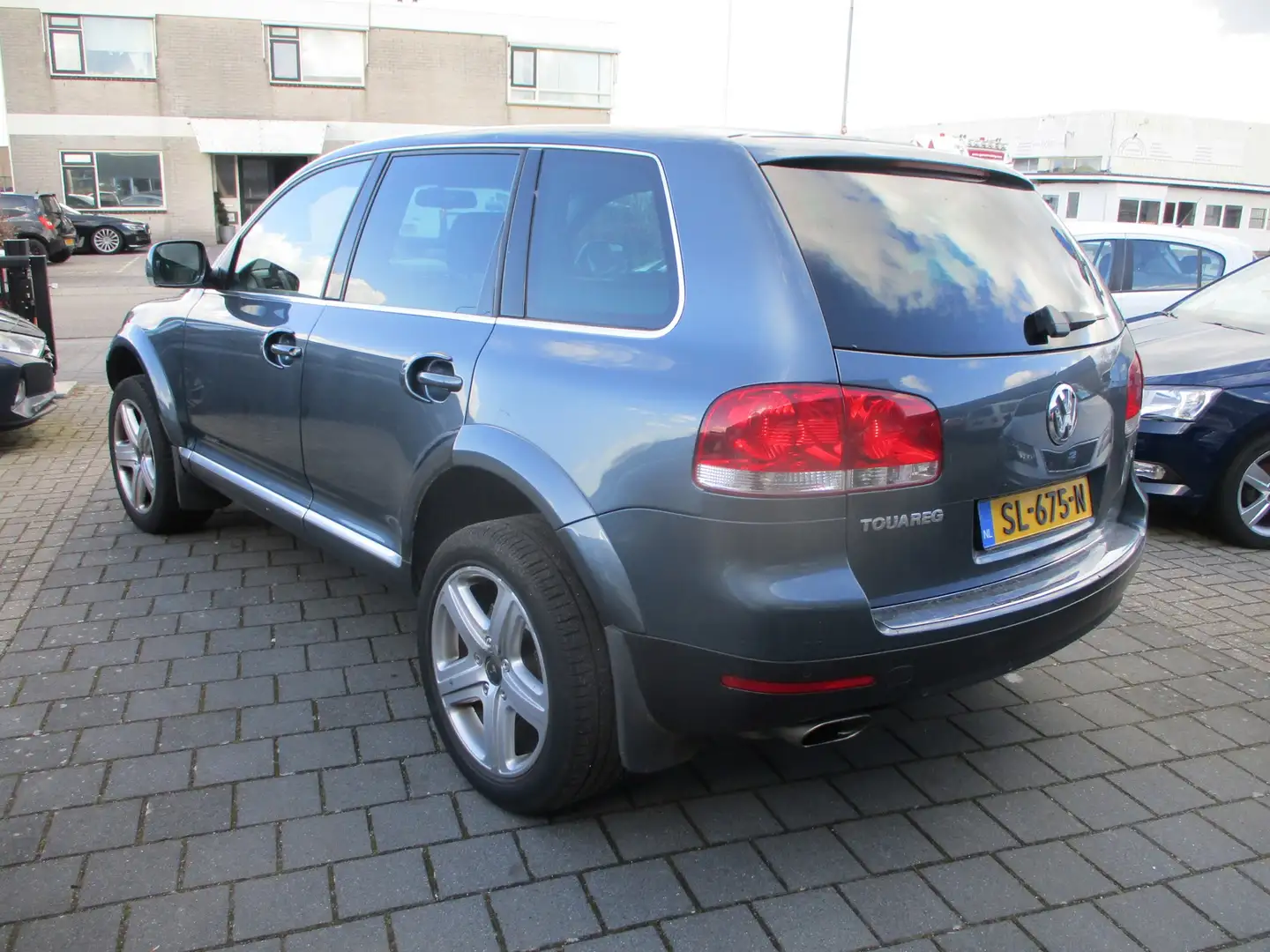 Volkswagen Touareg 4.2 V8 Grau - 2