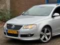 Volkswagen Passat Variant 1.6 TDI BlueMotion Grijs Euro 5 2010 Grijs - thumbnail 2
