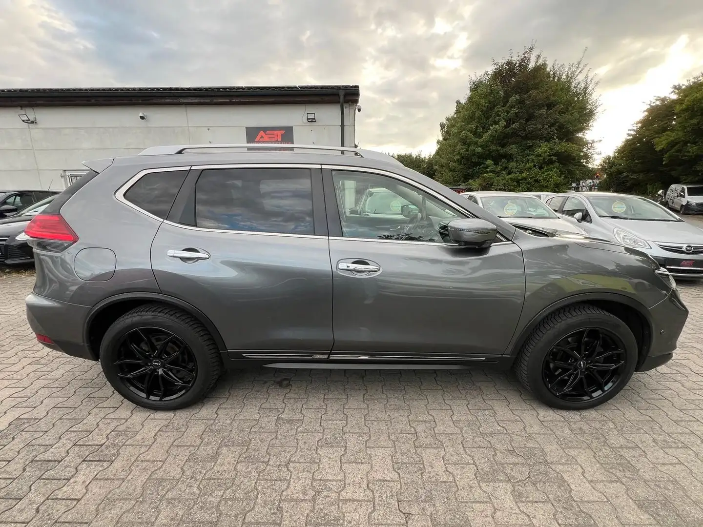 Nissan X-Trail 1.7DCI Tekna,Pano,Leder,Navi,Kamera,AHK Серый - 2
