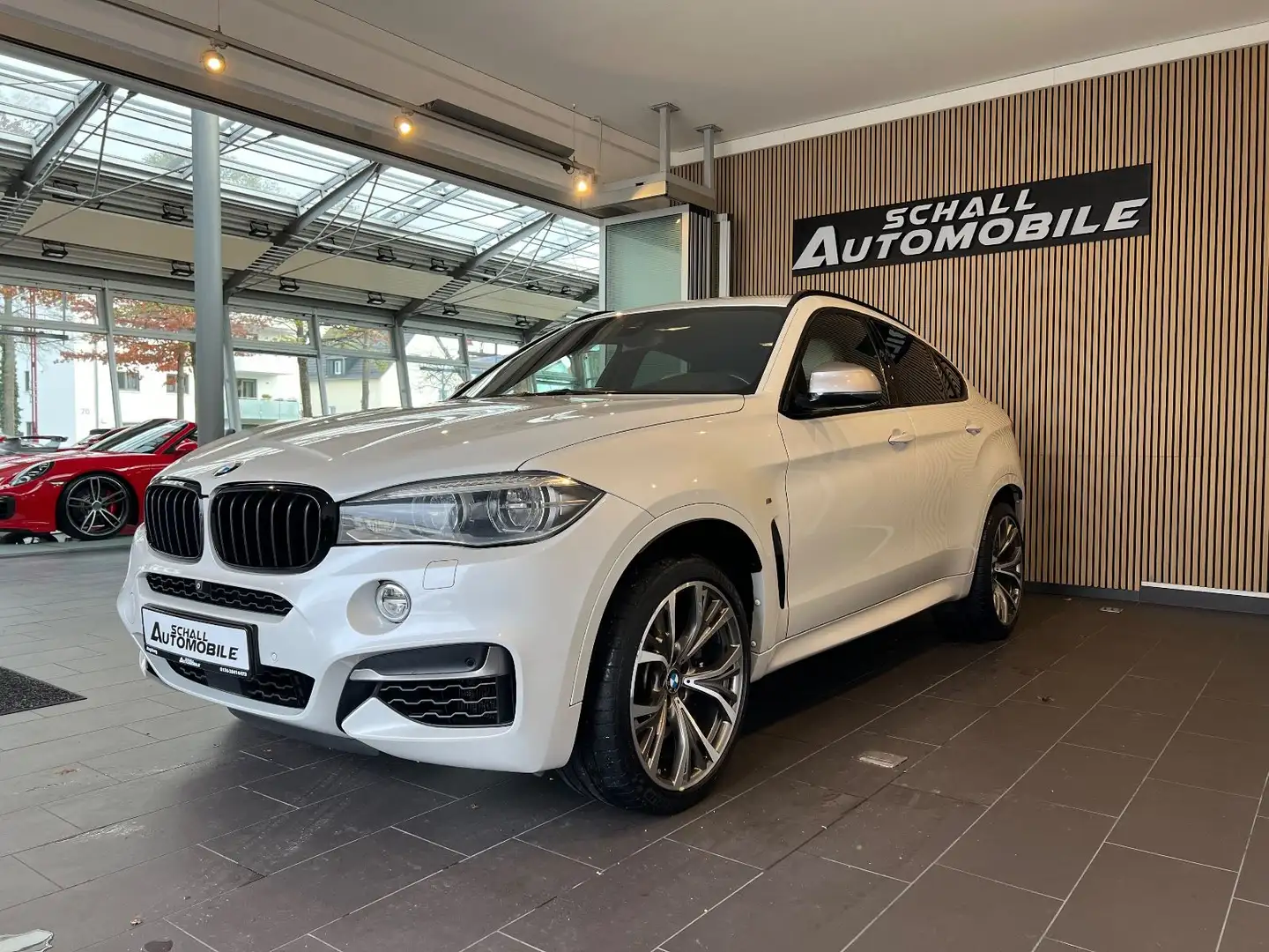 BMW X6 M50d/VOLL/TV/B&O/SHZG/HEADUP/BI-COLOR/MEMORY Blanc - 1