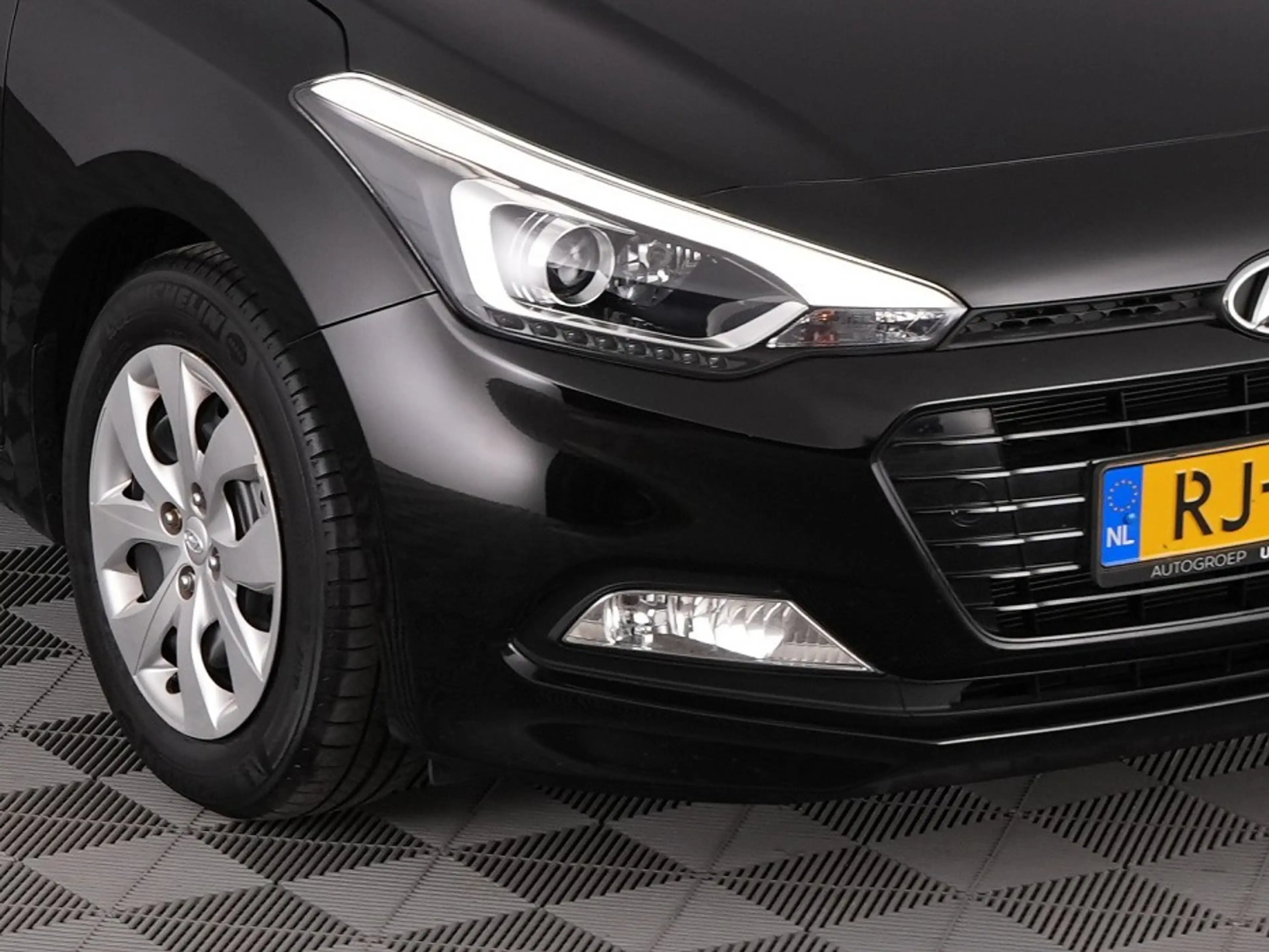 Hyundai i20 1.0 T-GDI Comfort 5-drs | NAVI | AIRCO | PDC — photo 11