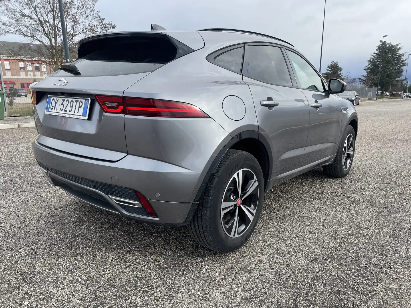 Jaguar E-Pace 2.0 R-Dynamic SE fwd 163cv - 2