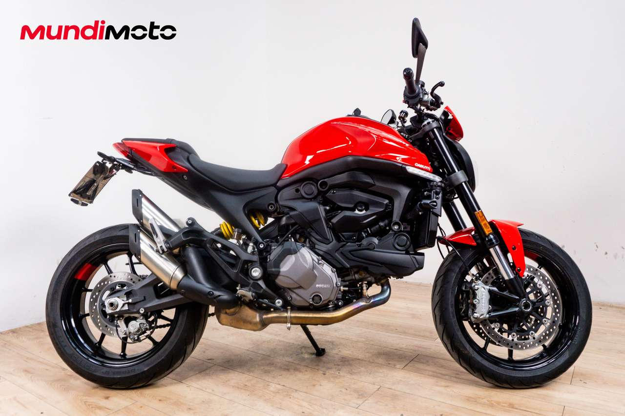 Ducati Monster 937