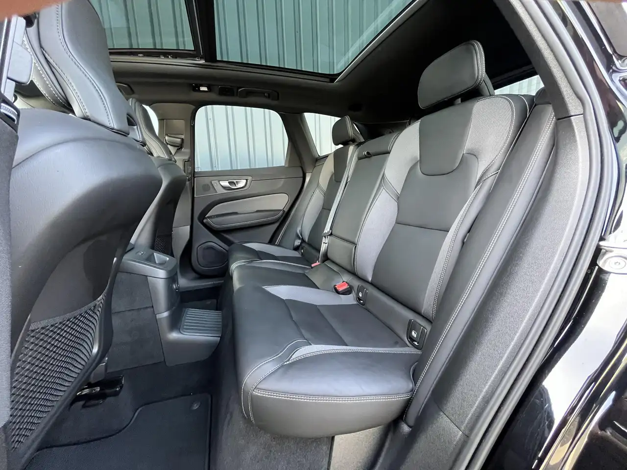 Volvo XC60 2.0 T8 Plug-in hybrid AWD Ultimate Black Edition, миниатюра 5