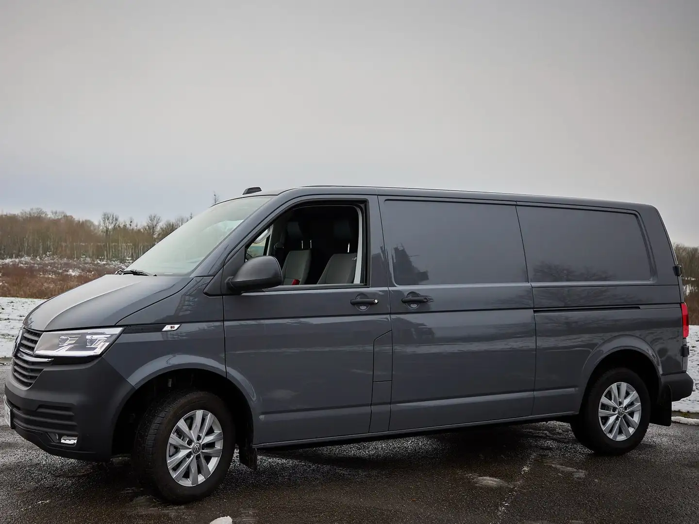 Volkswagen T6.1 Transporter Grijs - 2
