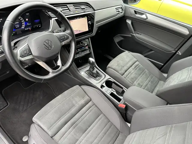 Volkswagen Touran view 10