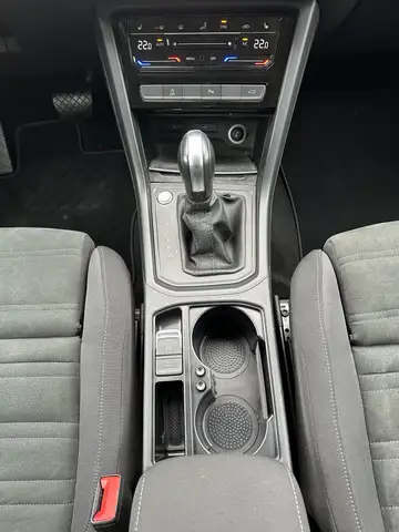 Volkswagen Touran view 15