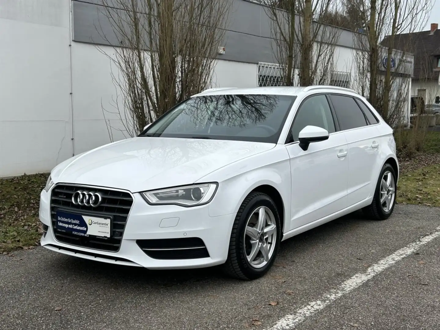 Audi A3 Sportback 2.0 TDI Quattro Automatik 184PS Weiß - 1