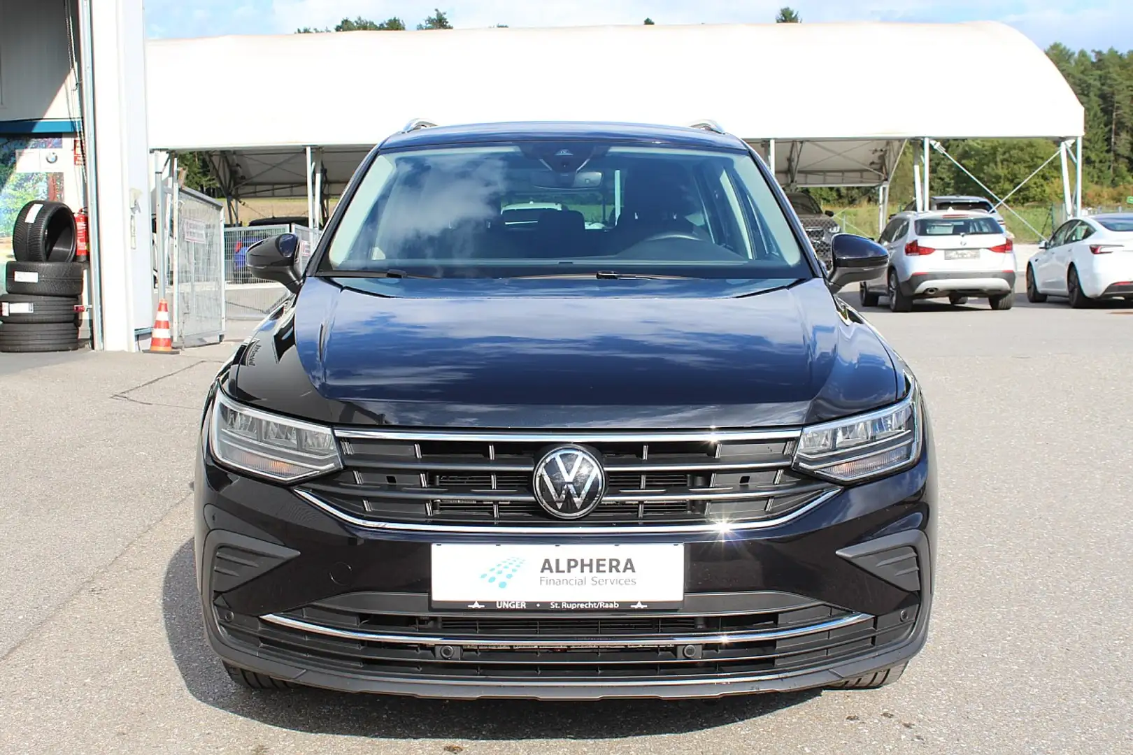 Volkswagen Tiguan 2,0 TDI Life DSG Schwarz - 2