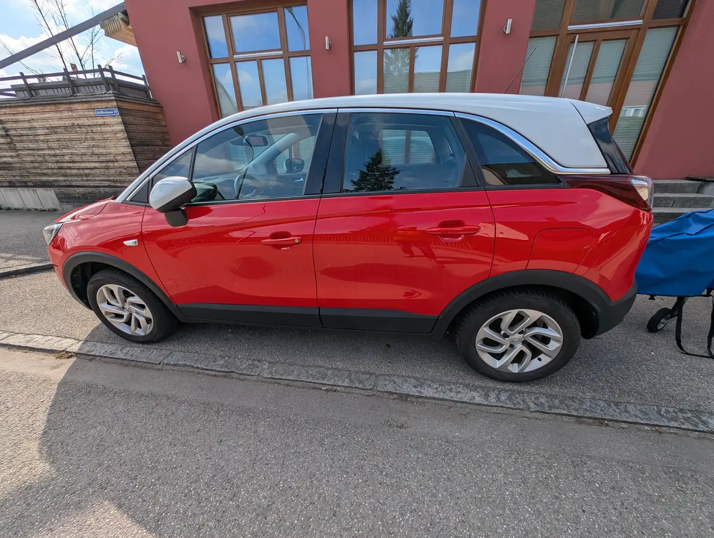 Opel Crossland X 1.2 Start/Stop Automatik Innovation Rot - 1