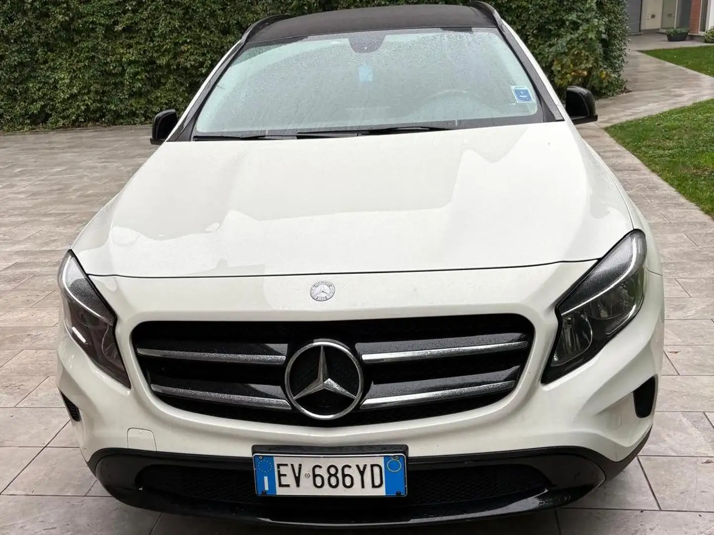 Mercedes-Benz GLA 220 GLA-X156 2014 d (cdi) Sport 4matic 170cv auto Biały - 1