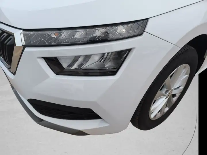 Škoda Kamiq 1.0 TSI Ambition 2023, foto 16