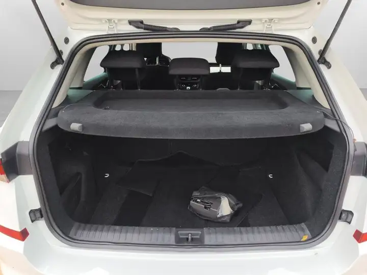 Škoda Kamiq 1.0 TSI Ambition 2023, foto 6