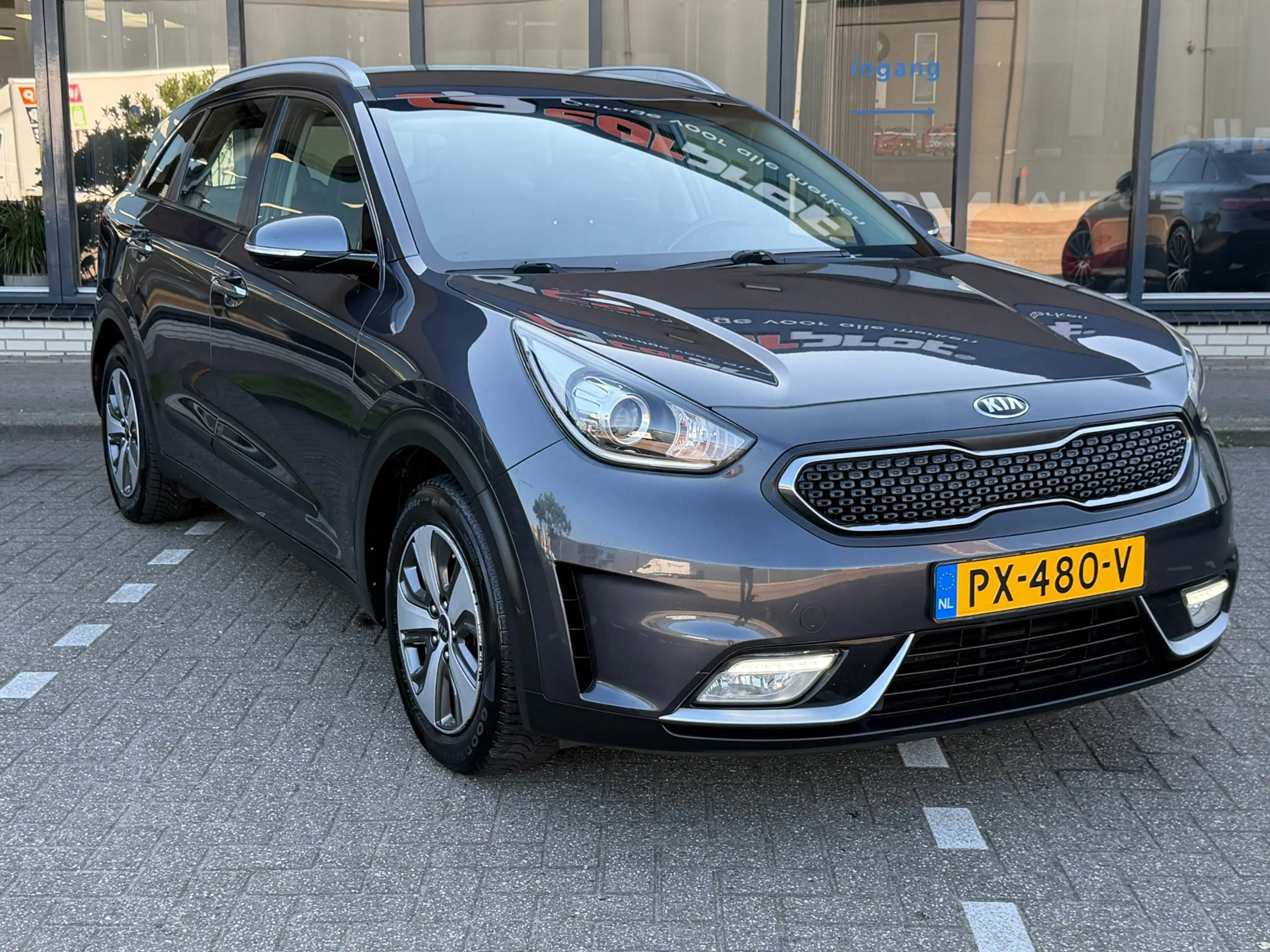 Kia Niro 1.6 GDi Hybrid DynamicLine — photo 11