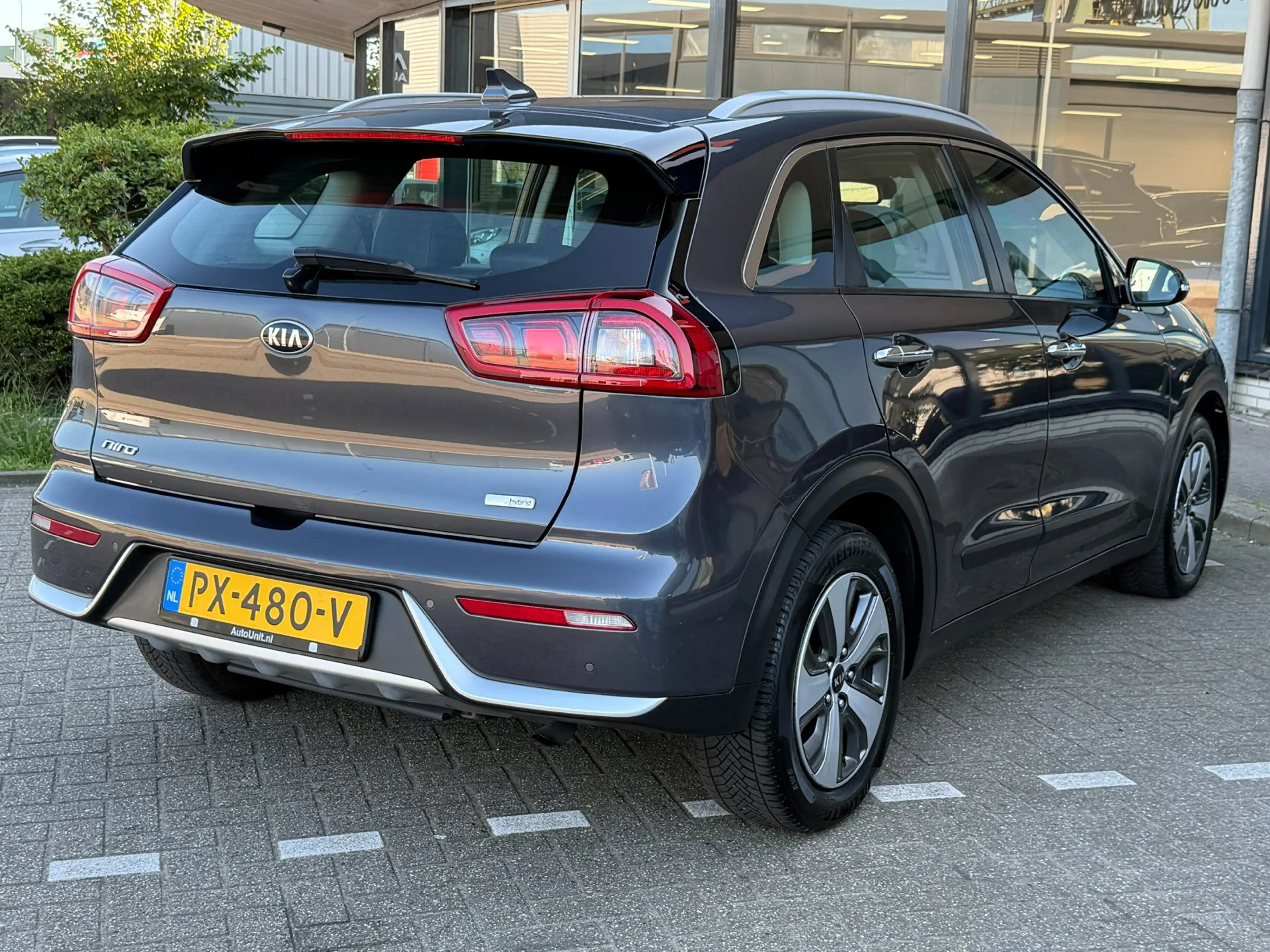 Kia Niro 1.6 GDi Hybrid DynamicLine — photo 12