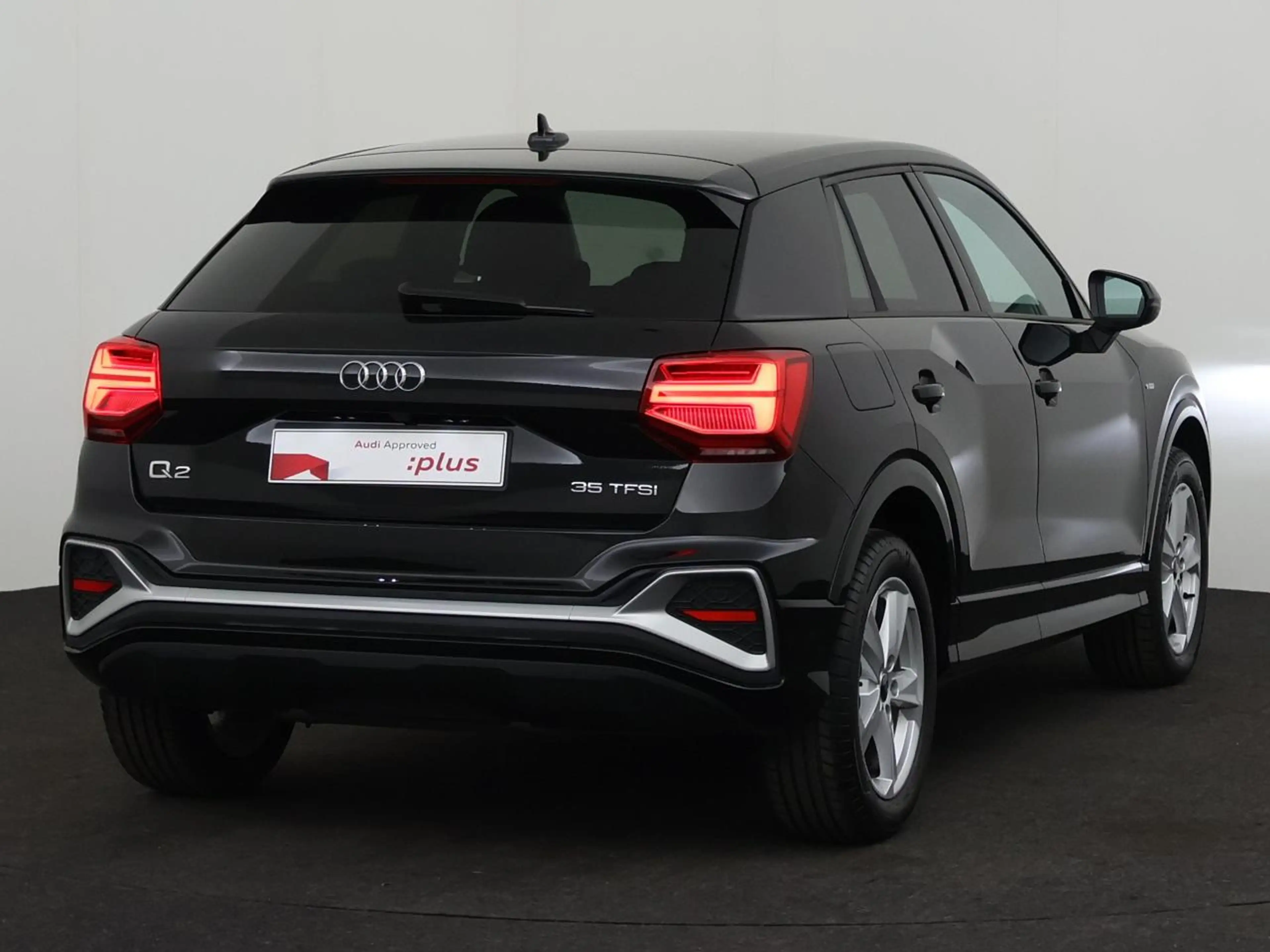 Audi Q2 Audi Q2 Business Edition S line 35 TFSI 110(150) kW(ch) S tronic — photo 2