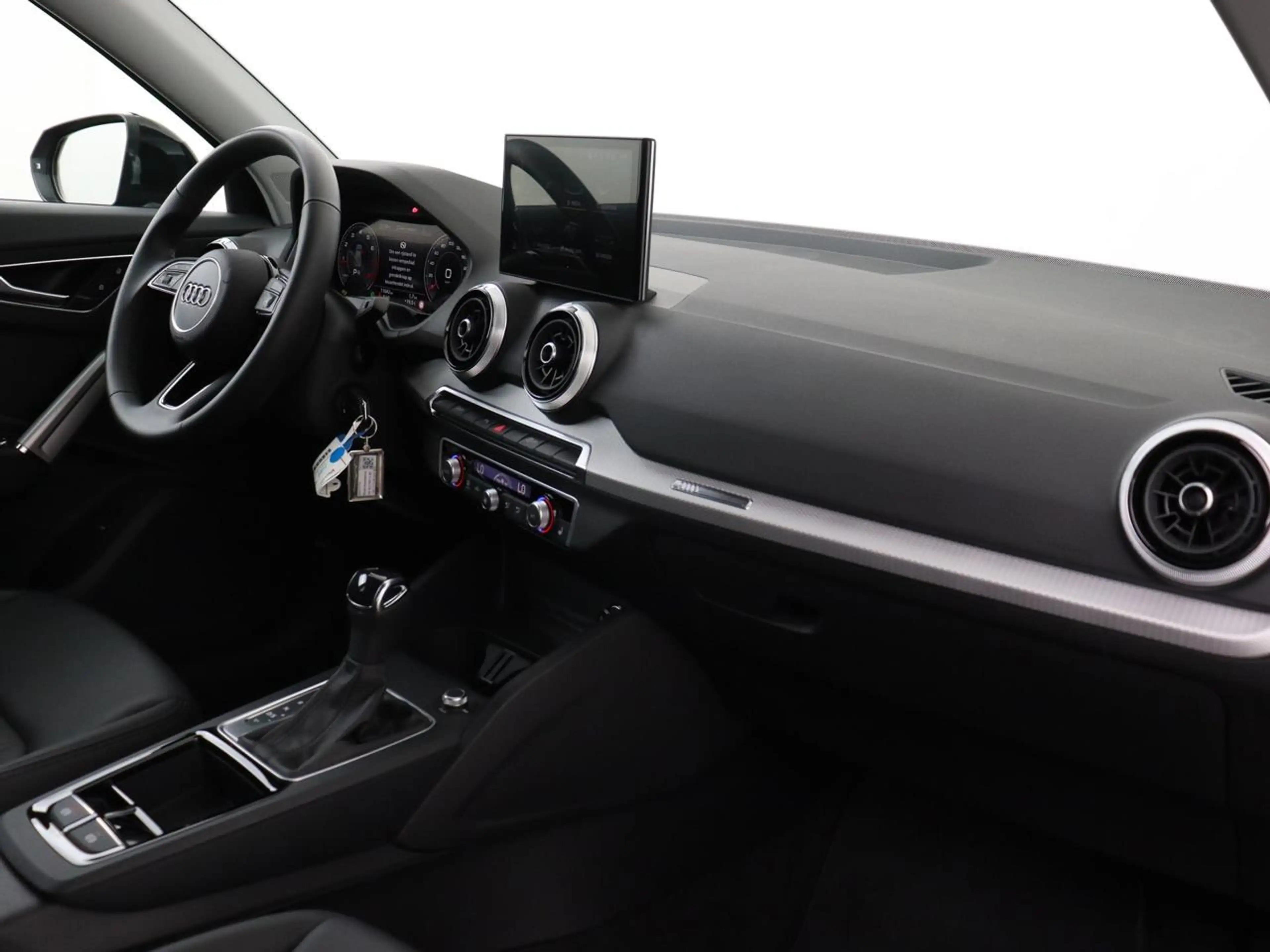 Audi Q2 Audi Q2 Business Edition S line 35 TFSI 110(150) kW(ch) S tronic — photo 3