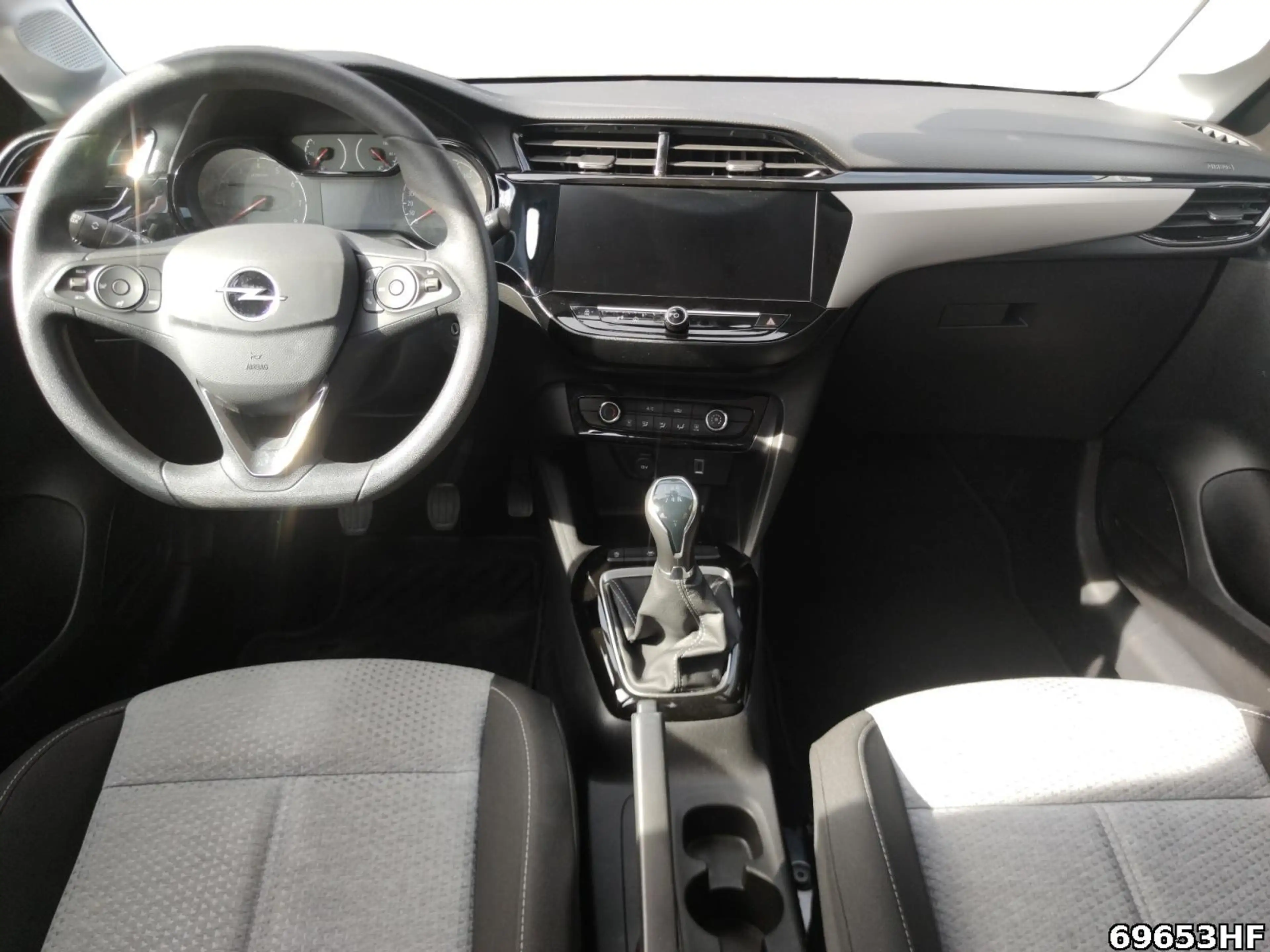 Opel Corsa 1.2 (EURO 6d) — photo 8