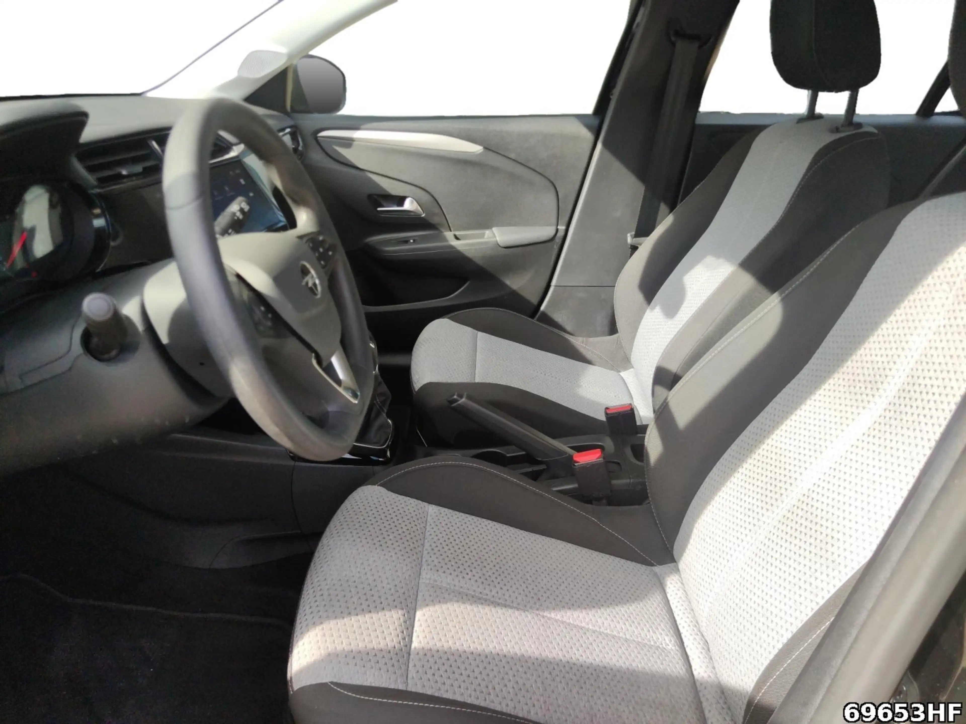 Opel Corsa 1.2 (EURO 6d) — photo 11