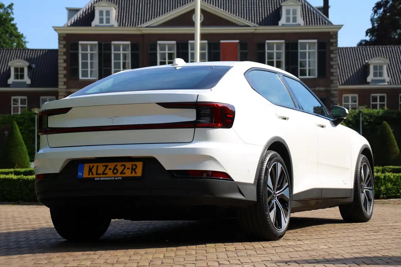 Polestar 2 2024