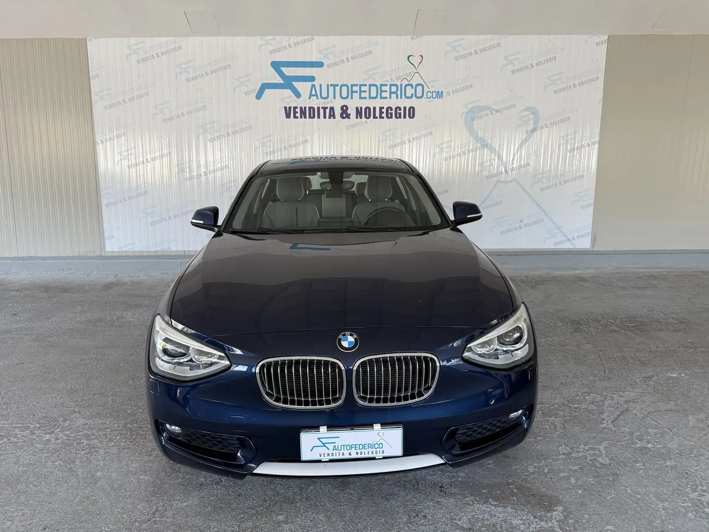 BMW 116 116d 5p. Urban unico proprietario Bleu - 2