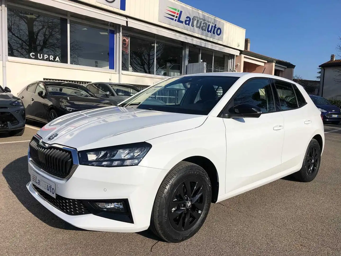 Skoda Fabia 4ª serie 1.0 TSI EVO 95 CV Young Edition Bianco - 1
