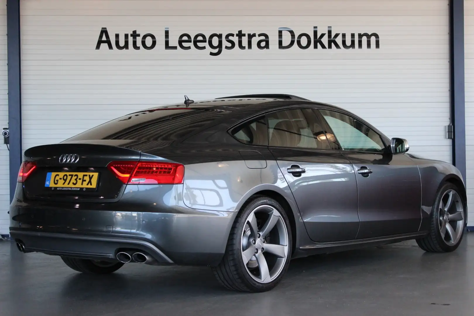 Audi S5 Sportback 3.0 TFSI A5 Quattro Pro Line Black Optic Grijs - 2