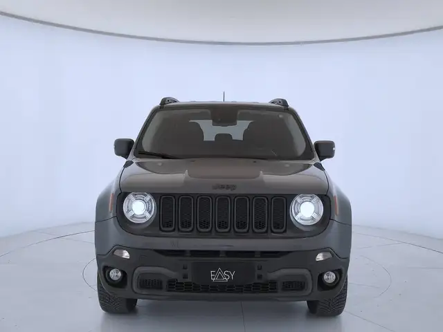 Jeep Renegade view 2