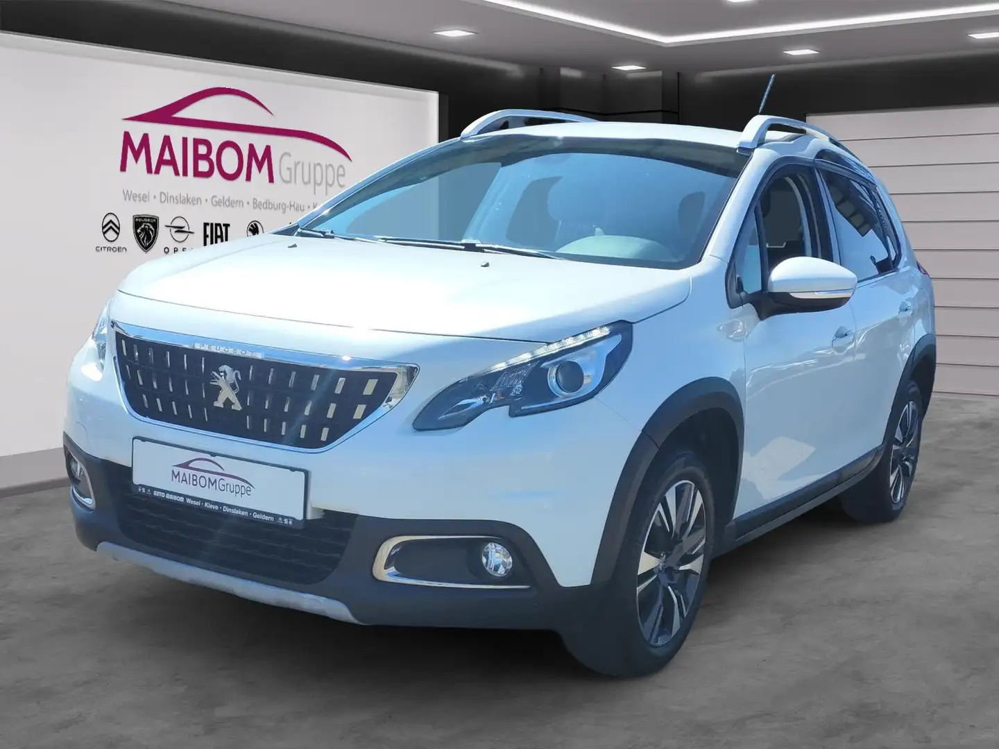 Peugeot 2008 1.2 12V e-THP / PureTech Weiß - 1
