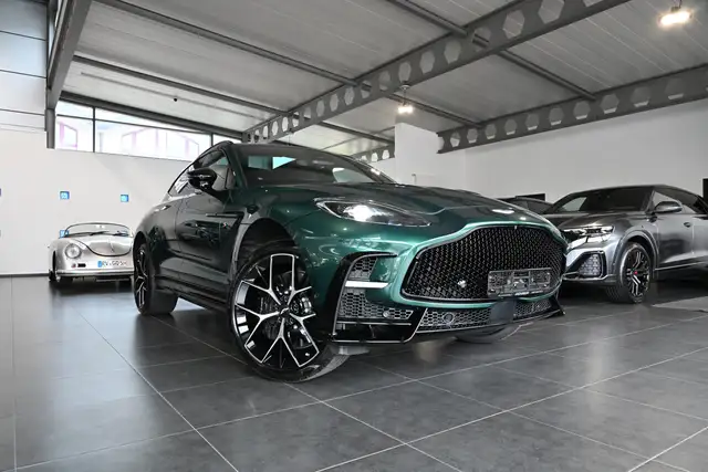 Aston Martin DBX