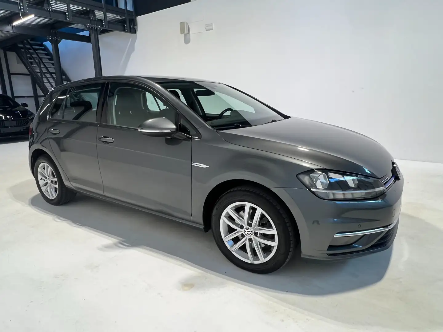Volkswagen Golf VII 5p 1.4 tgi Business 110cv Grau - 1