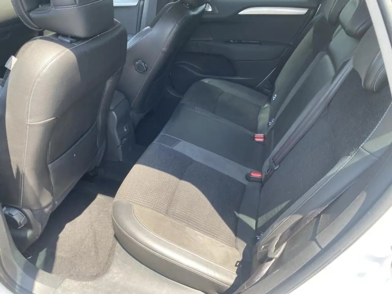Citroen C4 Berline — photo 7