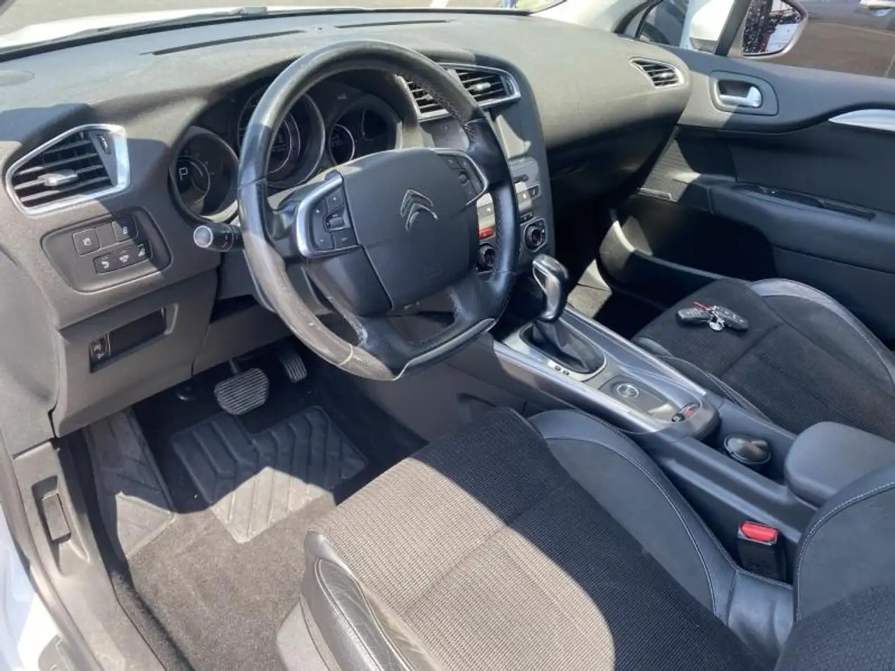 Citroen C4 Berline — photo 5