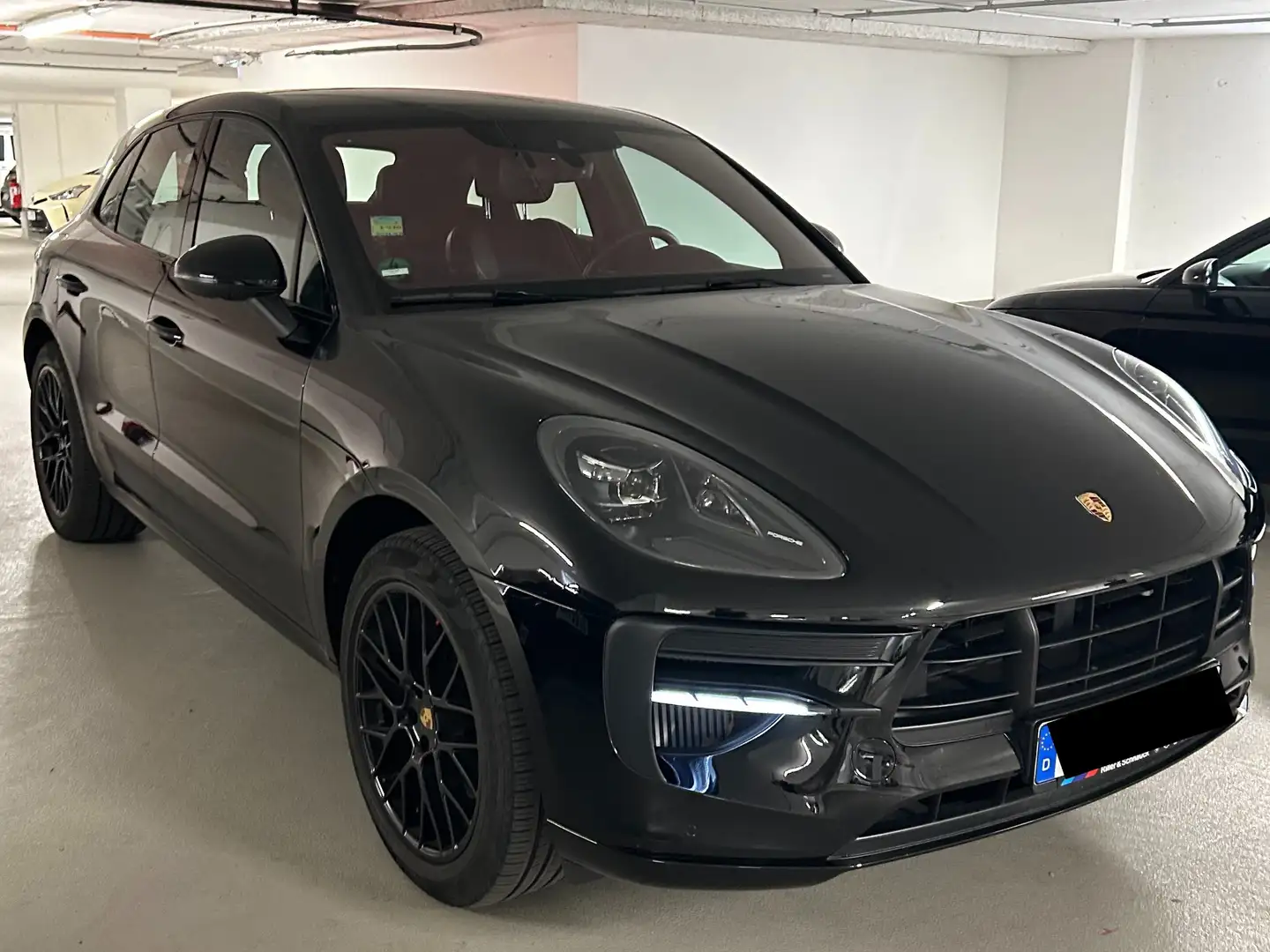 Porsche Macan Macan GTS PDK crna - 1