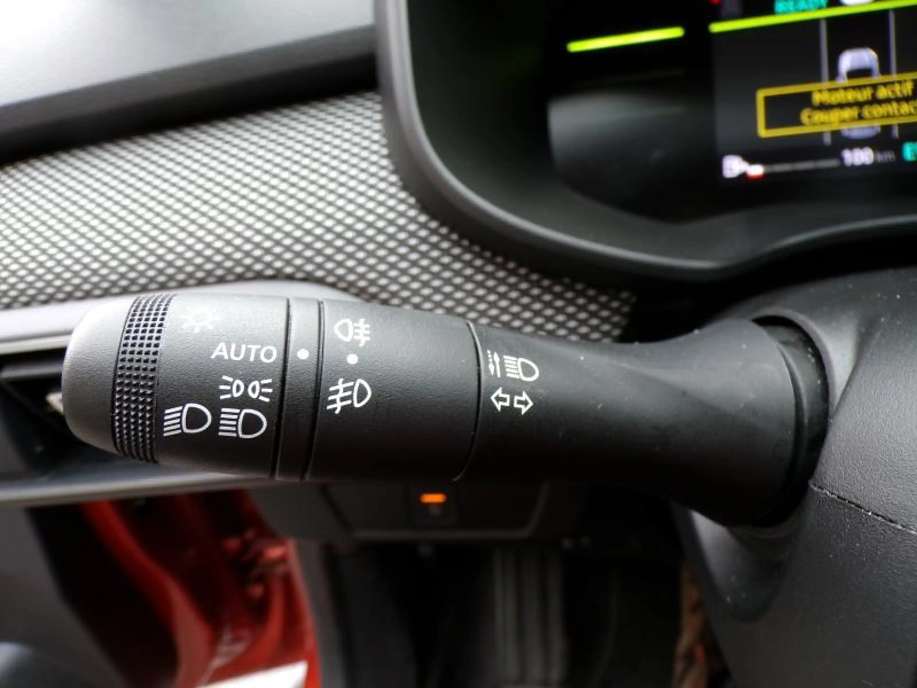 Dacia Jogger 7pl 1.6 140cv Orange 09/24 6418km Clim Bluetooth — photo 13
