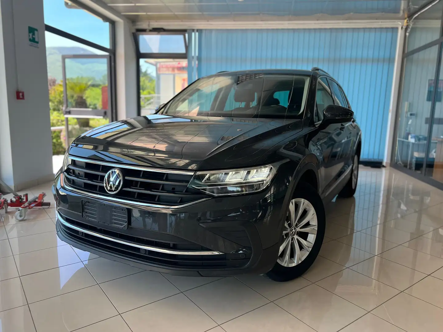 Volkswagen Tiguan Tiguan 2.0 tdi Life 150cv dsg Grigio - 1