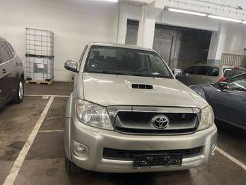 3.0 D-4D 4WD SR