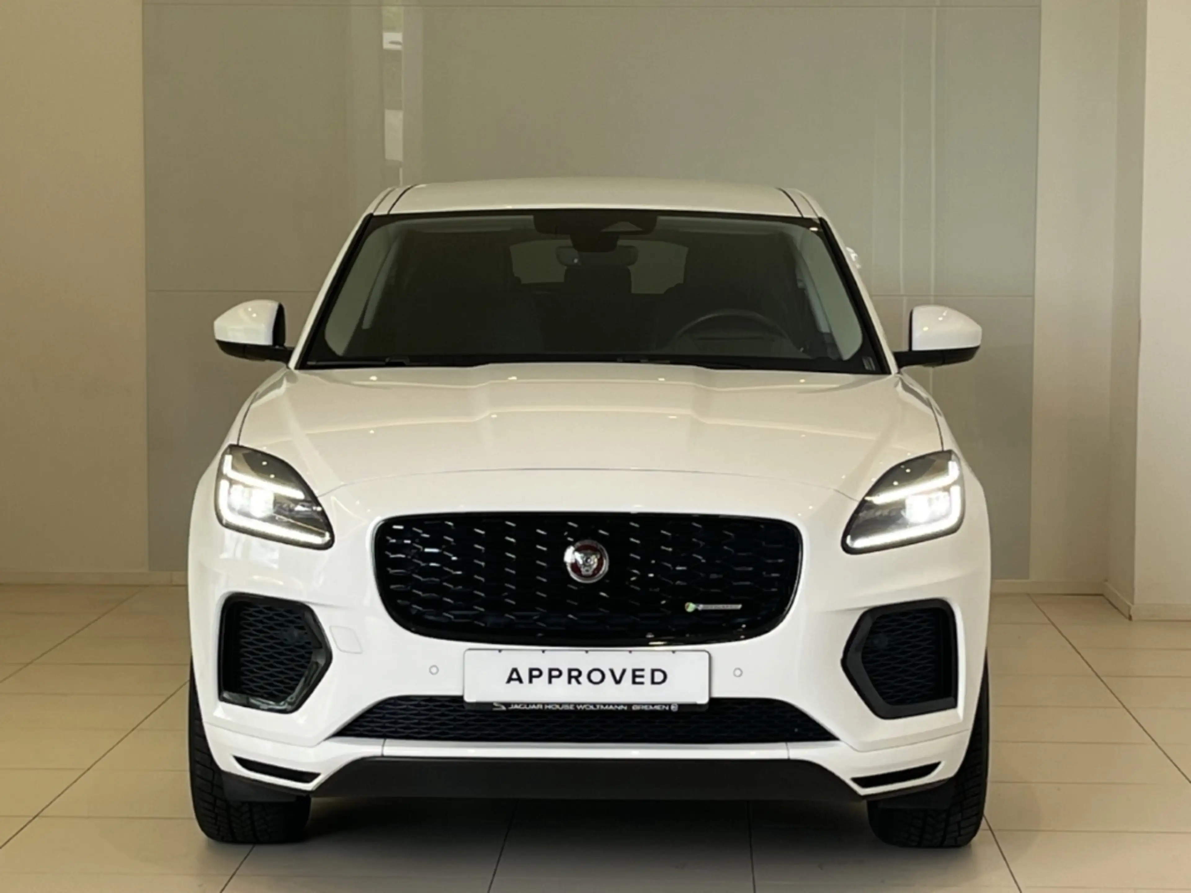 Jaguar E-Pace D200 R-Dynamic SE AWD HUD AD — photo 14