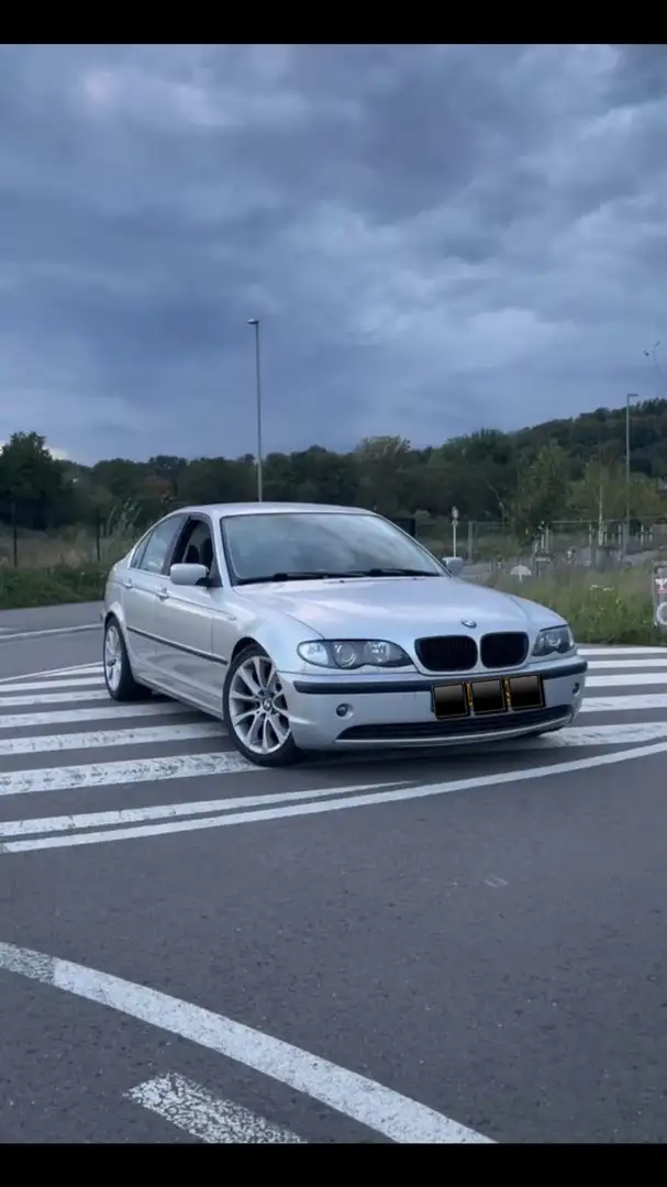 BMW 325 325i - 1