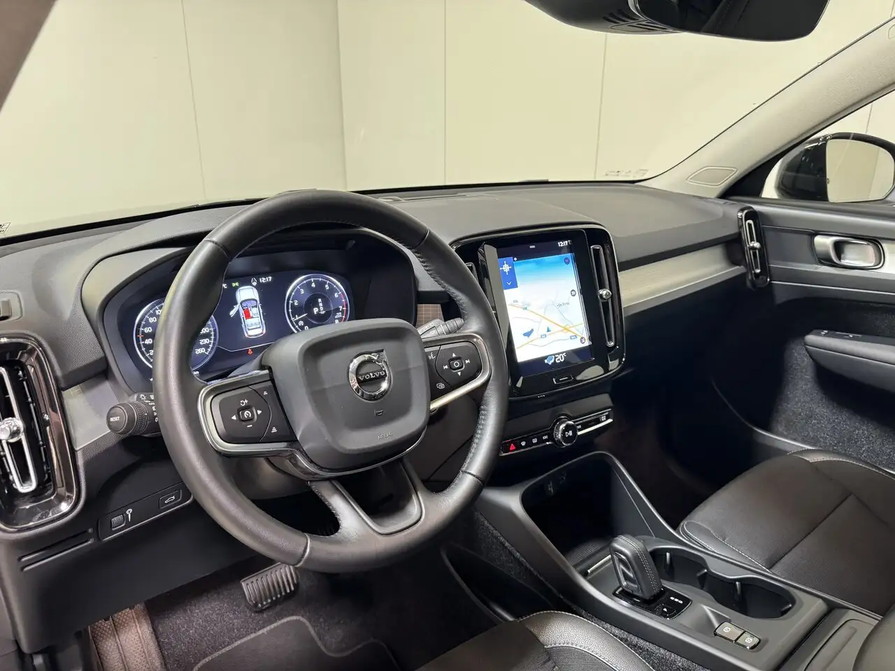 Volvo XC40 1.5 Benzine Autom. Momentum Pro Airco Topst..., миниатюра 19
