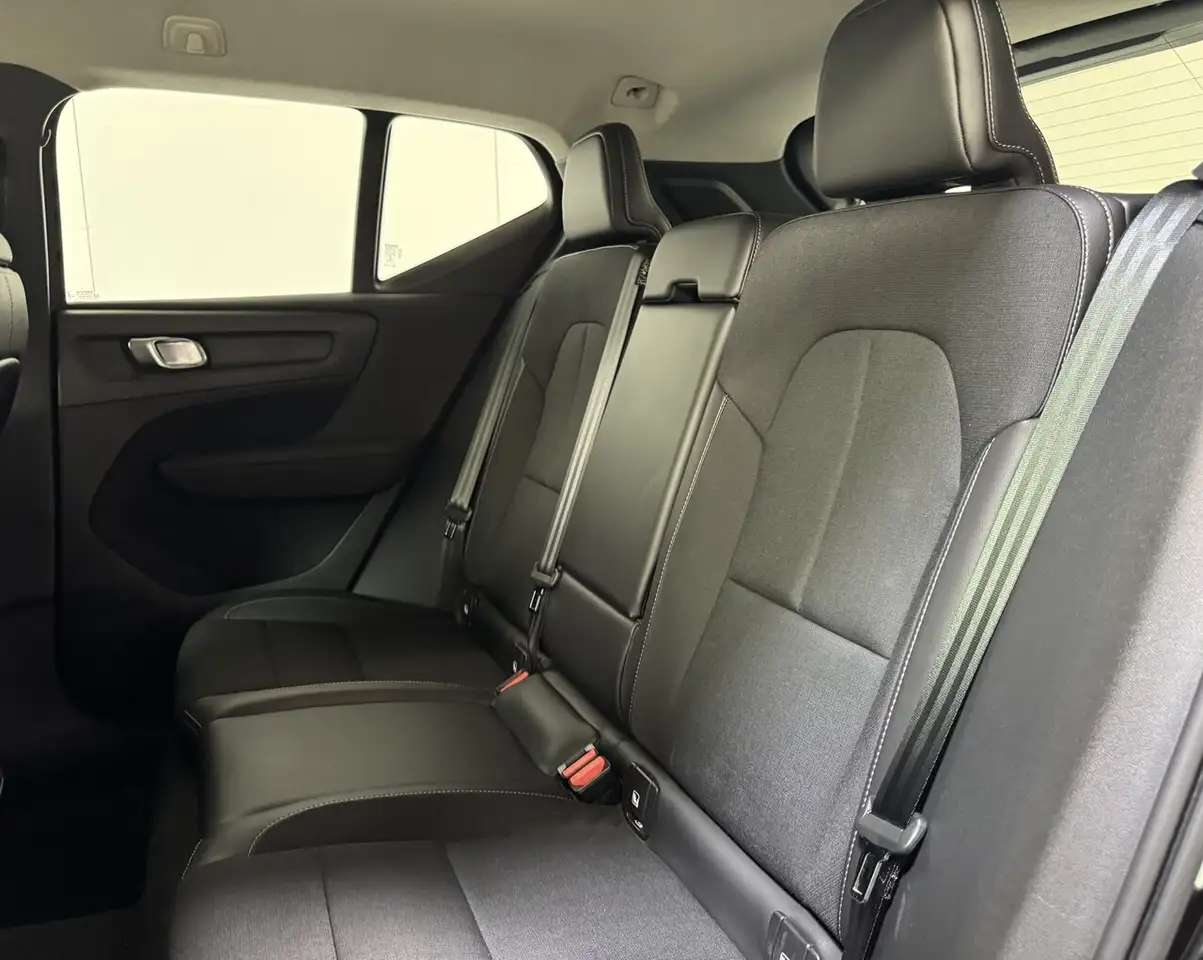 Volvo XC40 1.5 Benzine Autom. Momentum Pro Airco Topst..., миниатюра 10