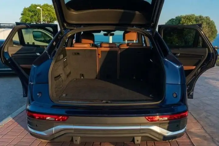 Audi Q5 2021, foto 14