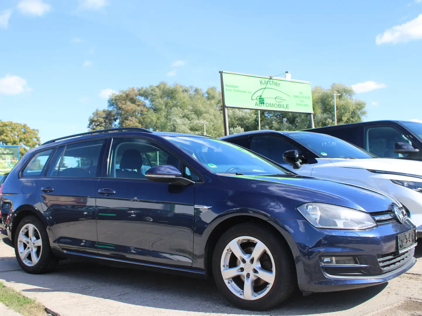 Volkswagen Golf Variant Trendline BlueMotion Bleu - 1
