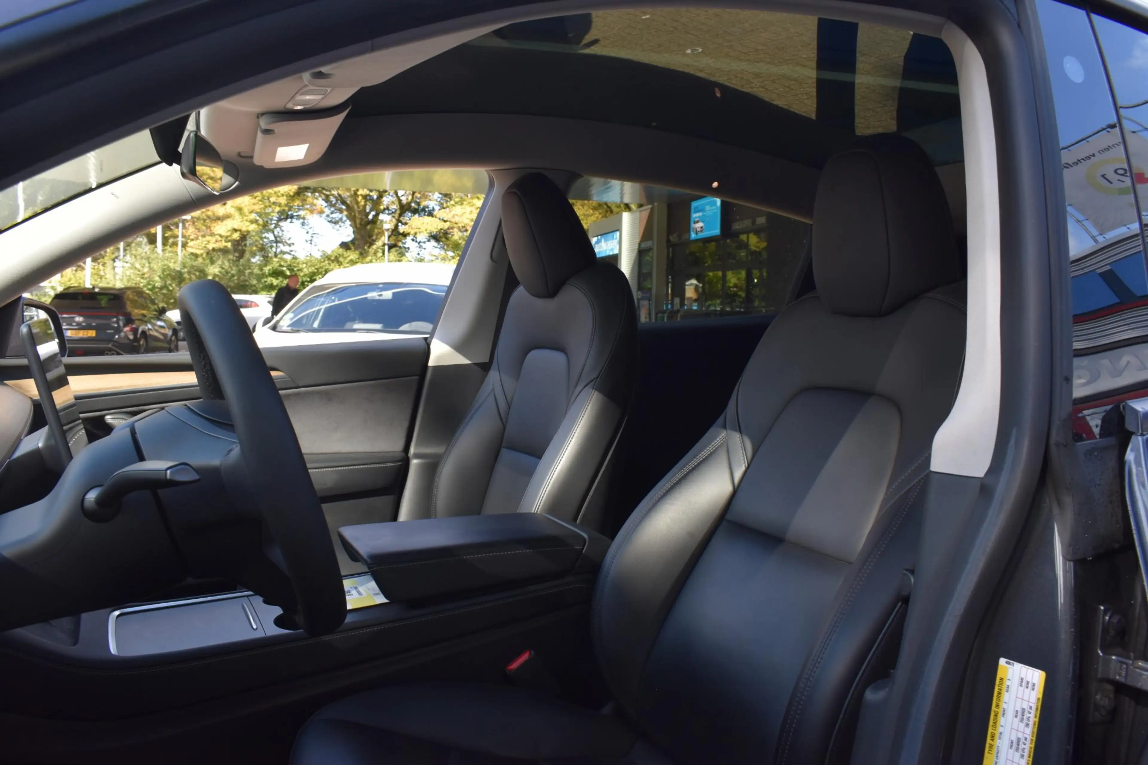 Tesla Model Y Long Range AWD 75 kWh AMD Ryzen | Trekhaak | Leer — photo 2